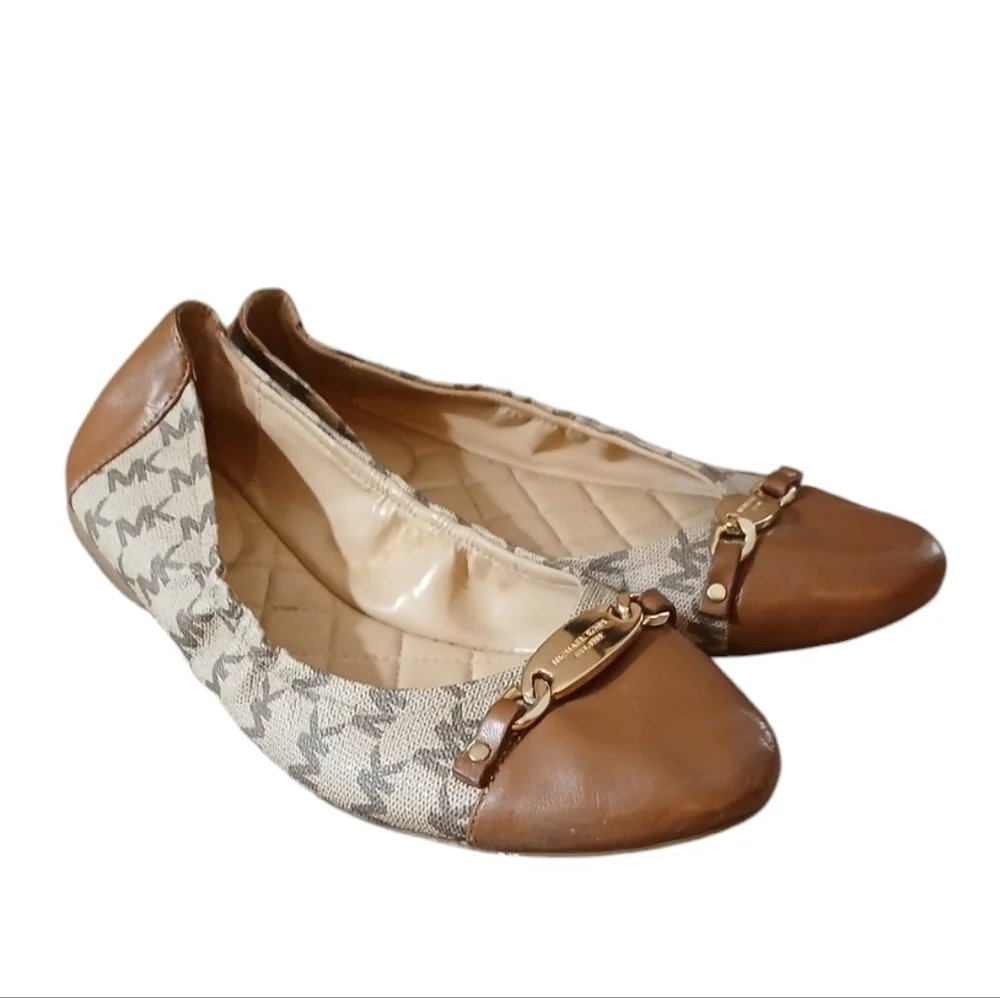 Micheal Kors Joyce Ballet Flat Brown and Tan Signature MK Print Size 7